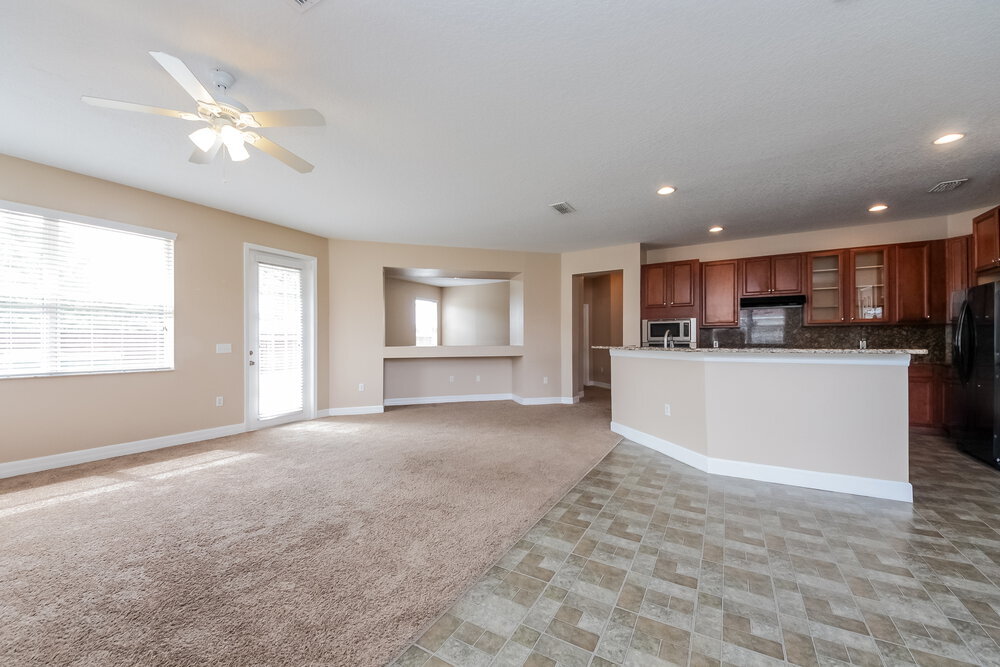 Building Photo - 2057 Bearing Ln