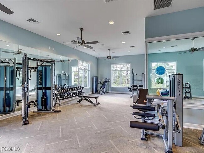 Building Photo - 3500 Acapulco Cir