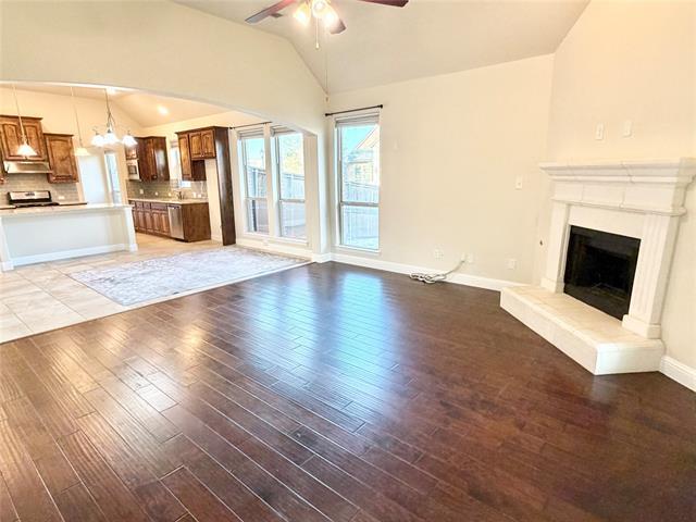 Building Photo - 1500 Grove Dr