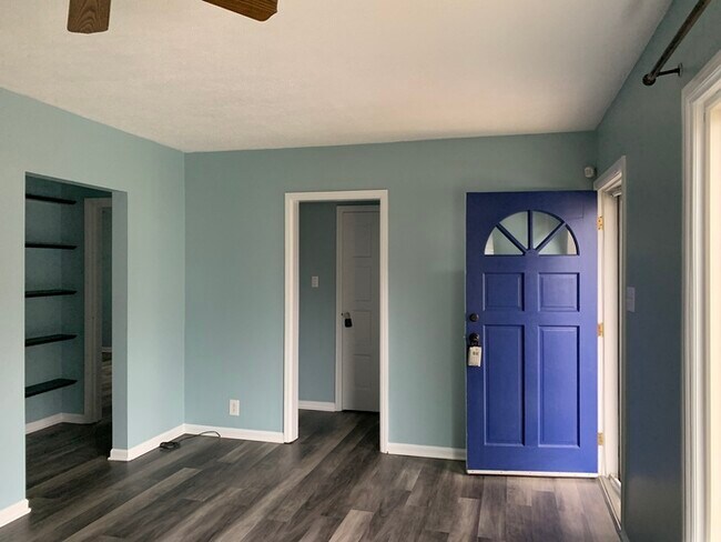 Building Photo - Great Home in South Broad Ripple!