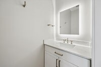 Building Photo - 9757 Katy Fwy