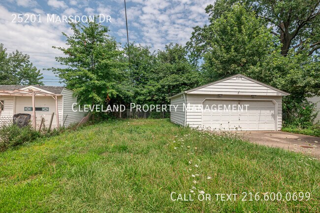 Building Photo - 25201 Marsdon Dr
