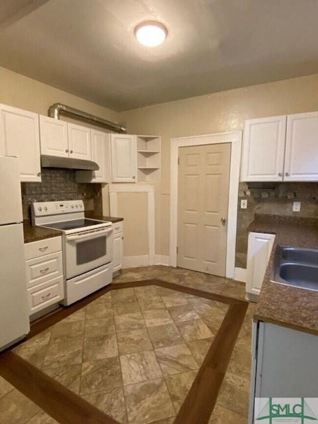 Building Photo - 1205-1207 E 38th St