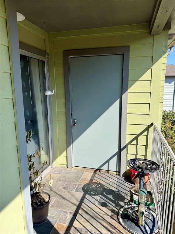 Building Photo - 3204 Menchaca Rd