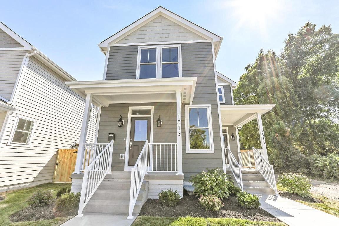 Building Photo - 1513 Oak St