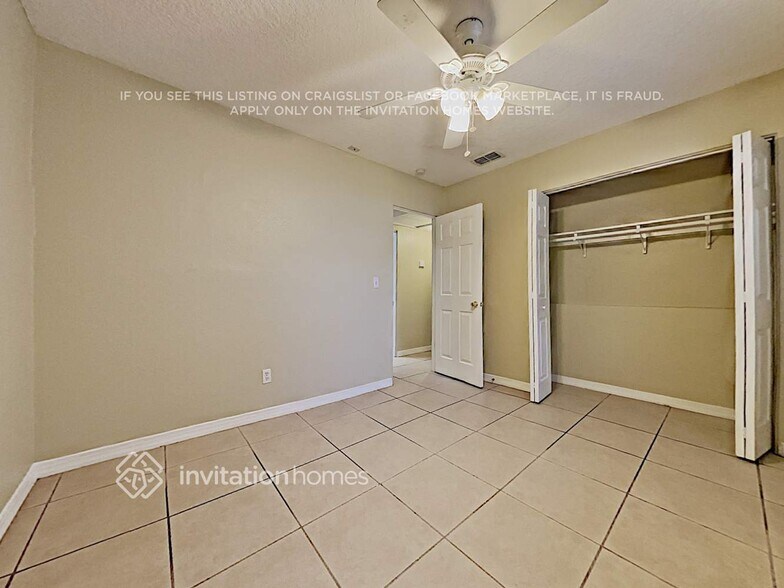 Building Photo - 3013 Touraine Ave