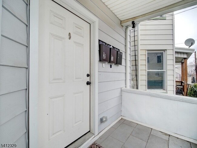 Building Photo - 209 N 4th St