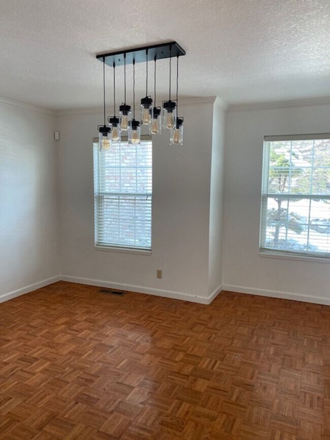 Building Photo - 3665 Cashill Blvd