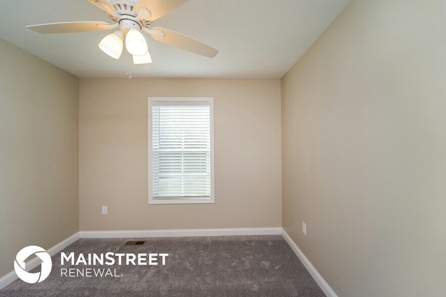 Building Photo - 11924 Washington Green Rd