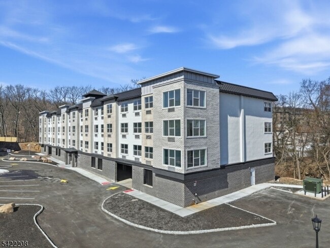 Building Photo - 95 Shepherds Ln