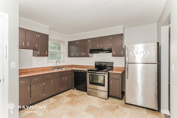 Building Photo - 5326 Delhill Dr