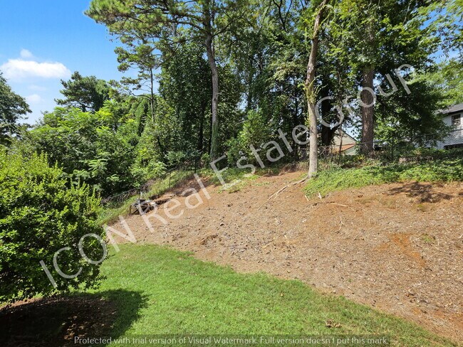 Building Photo - 3 or4-Bed Family Home in Marietta with Spacious Layout & 2.5 Baths with fenced yard and cul de sa...