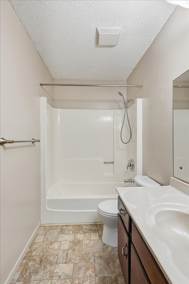 Building Photo - 419 Butler Ave E