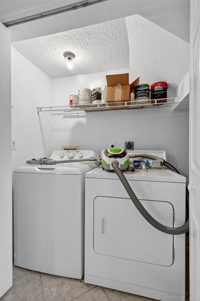 Building Photo - 6103 NW 116 Pl