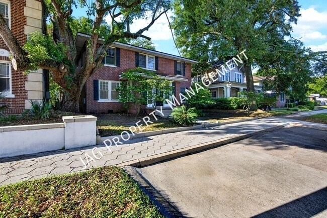 Building Photo - 2512 Park St