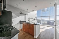 Building Photo - 444 W Broad St