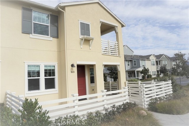 Building Photo - 163 Patria