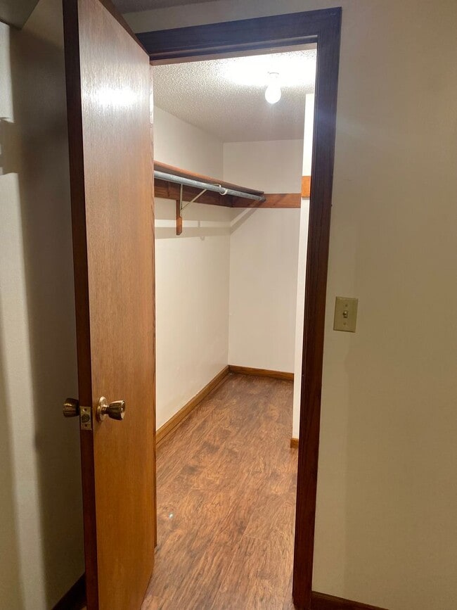 Building Photo - 1403 Avenue C