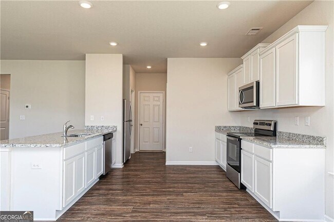 Building Photo - 737 Woody Dr