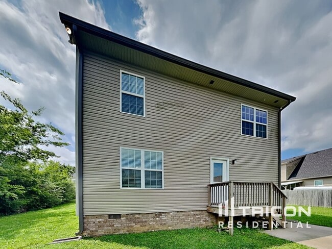 Building Photo - 537 Twyla Dr