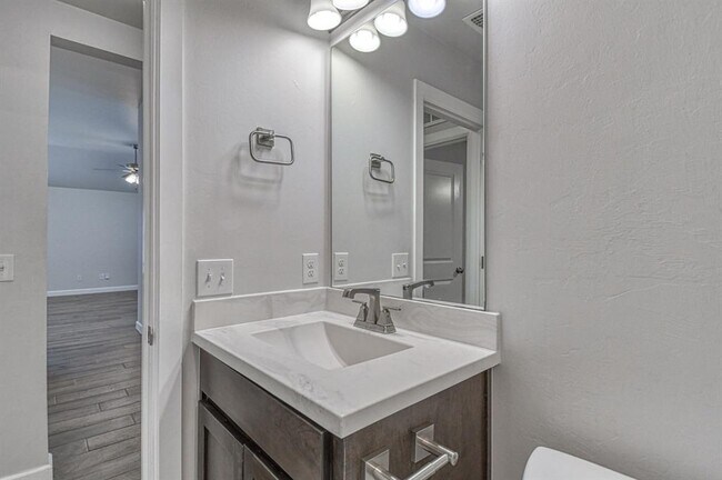 Building Photo - 3313 Mt Nebo Dr