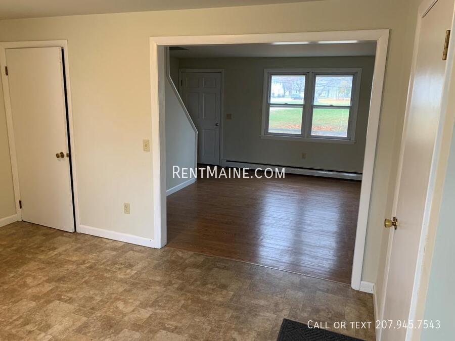 Building Photo - 33 Yale St