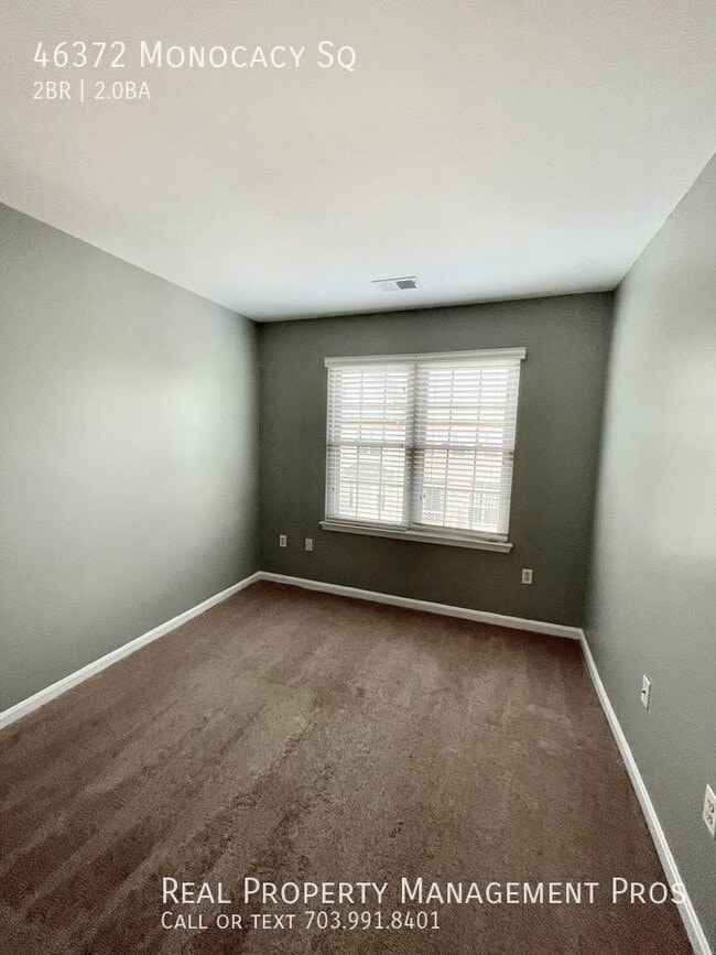 Building Photo - 46372 Monocacy Square