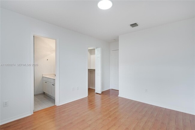 Building Photo - 9481 SW 78th Ave