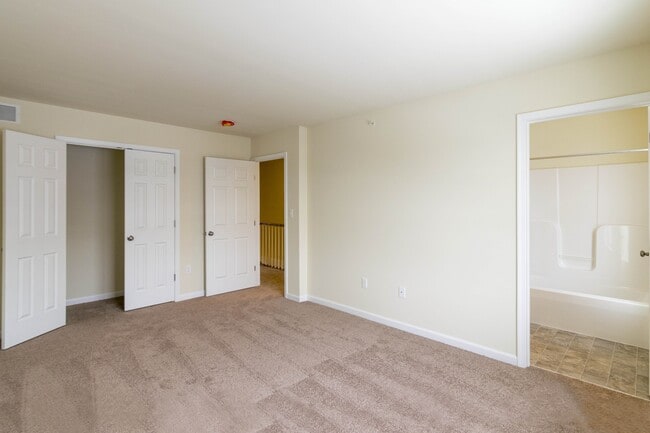 Building Photo - 2033 Arey Ln