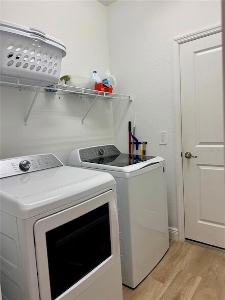 Building Photo - 17876 Woodland Ct