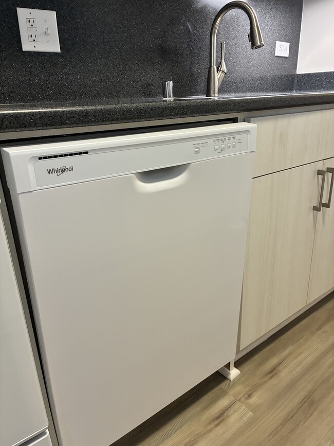 Building Photo - 1778 Ala Moana Blvd