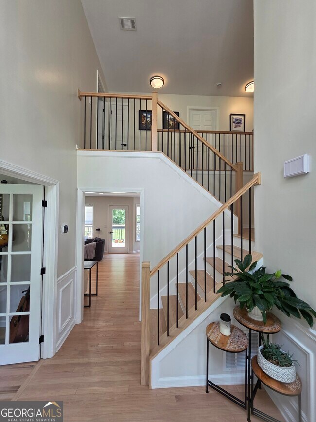 Building Photo - 100 Bedford Forrest Dr