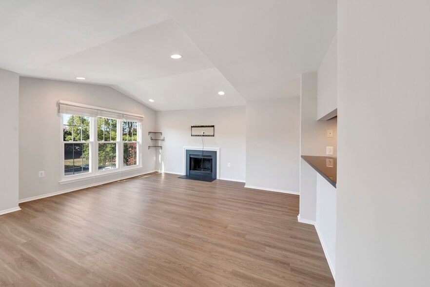 Building Photo - 21029 Timber Ridge Ter