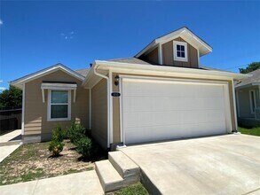 Building Photo - 5712 Respinto Dr