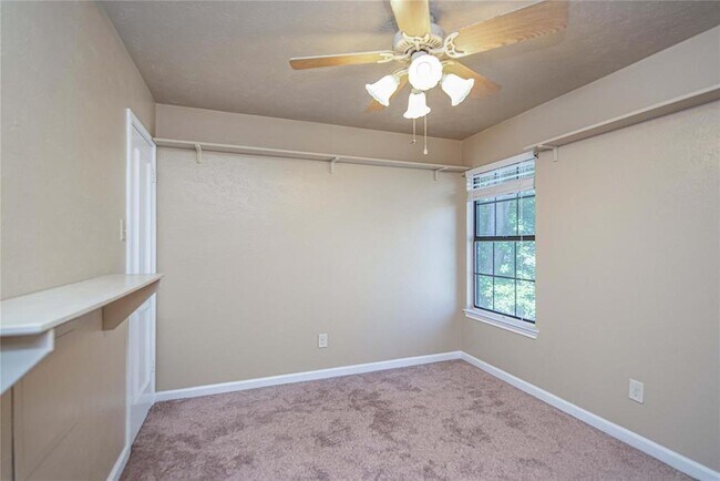 Building Photo - 10131 Wayward Wind Ln