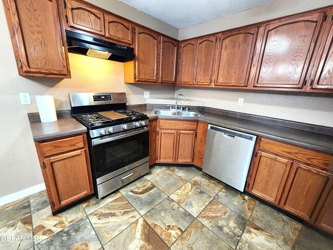 Building Photo - 14228 Lasso Rock Dr