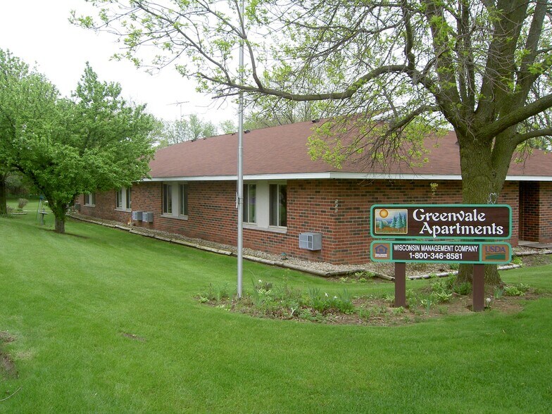Primary Photo - Greenvale Apartments