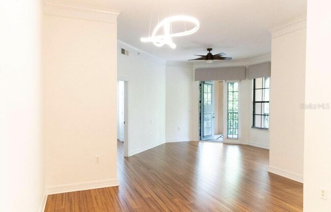 Building Photo - 501 Mirasol Cir