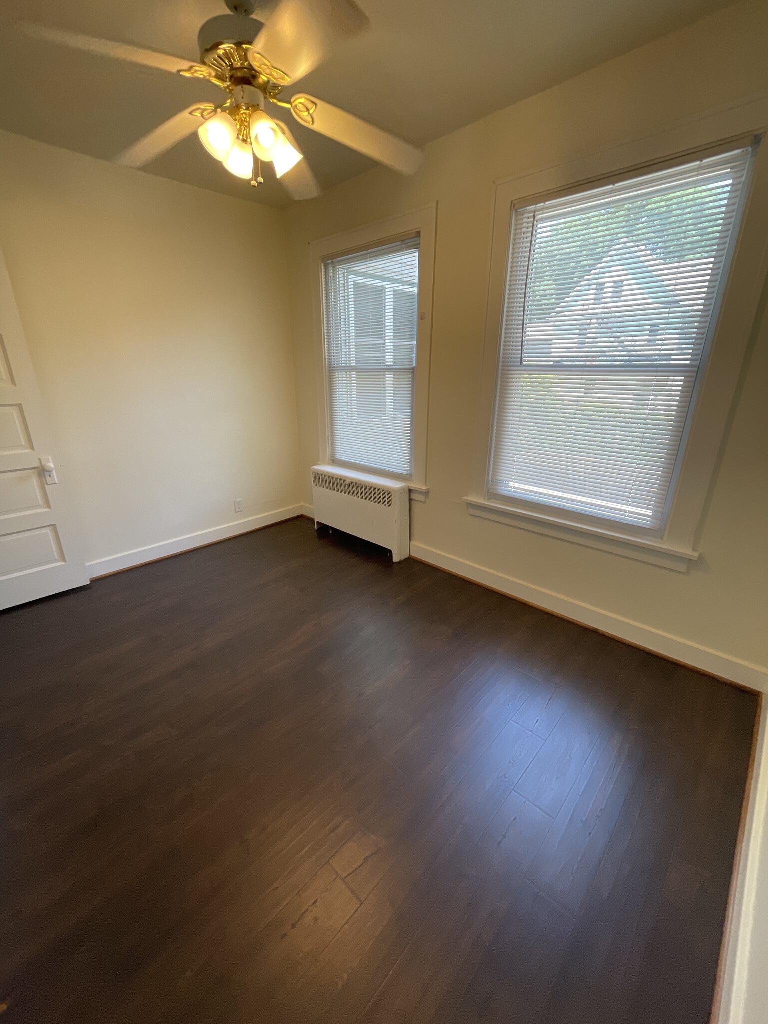 Building Photo - 121 N Hancock St