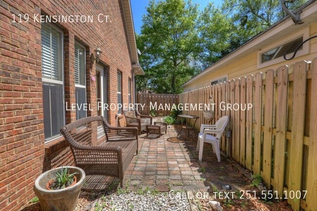 Building Photo - 119 Kensington Ct