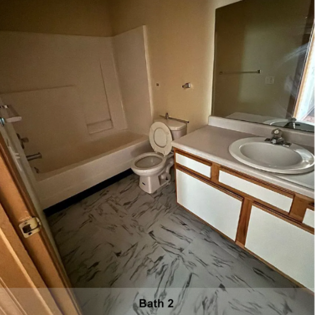 Building Photo - 3115 Holdrege St