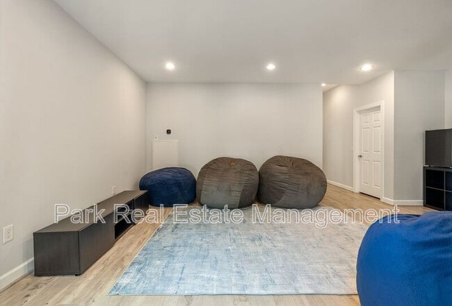 Building Photo - 108 Westgreen Dr