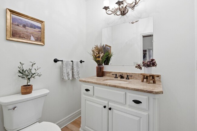 Building Photo - {10500} Luxury Living in Mills Crossing Estates +  Spacious Floorplan with Designer Finishes