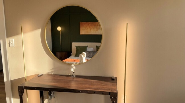 Building Photo - 1901 9th St NW