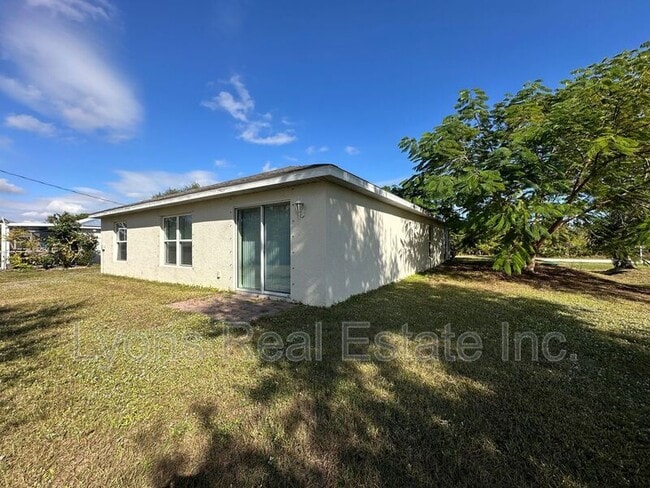 Building Photo - 5521 Gillot Blvd