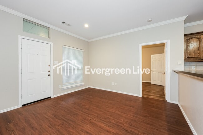 Building Photo - 6520 Payton Dr