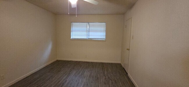 Building Photo - 308 Tammy Lynn Dr