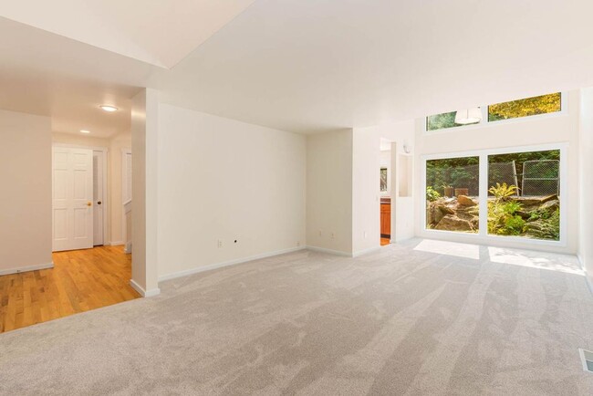 Building Photo - Beautiful and Remodeled Fairweather Town H...