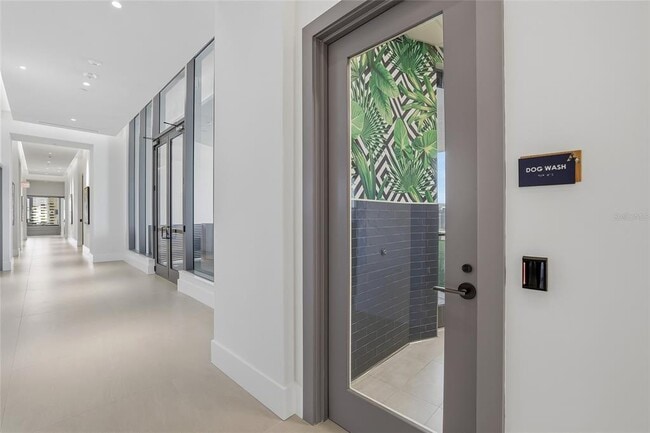 Building Photo - 275 1st Ave S