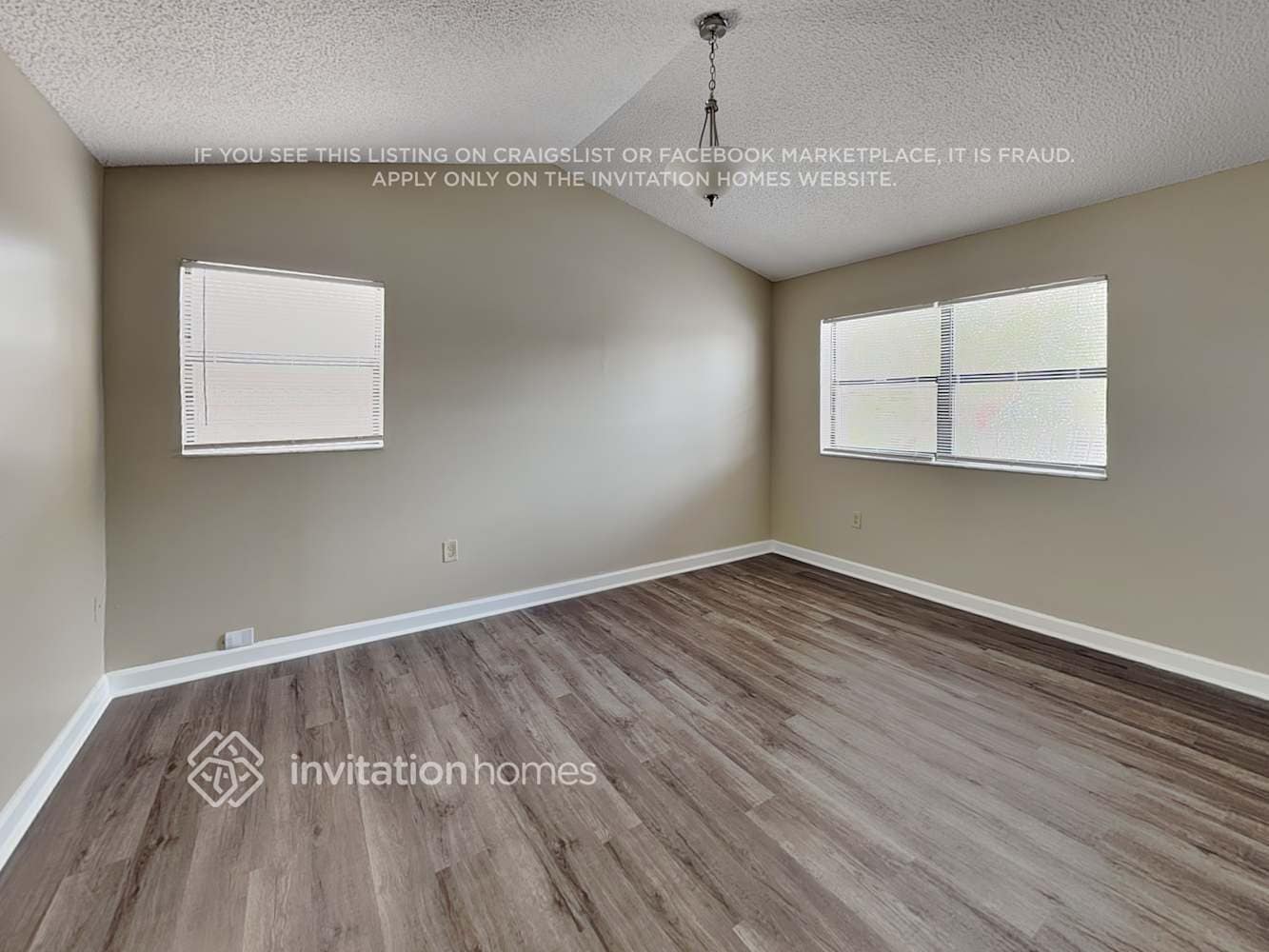 Building Photo - 10420 SW 67th St